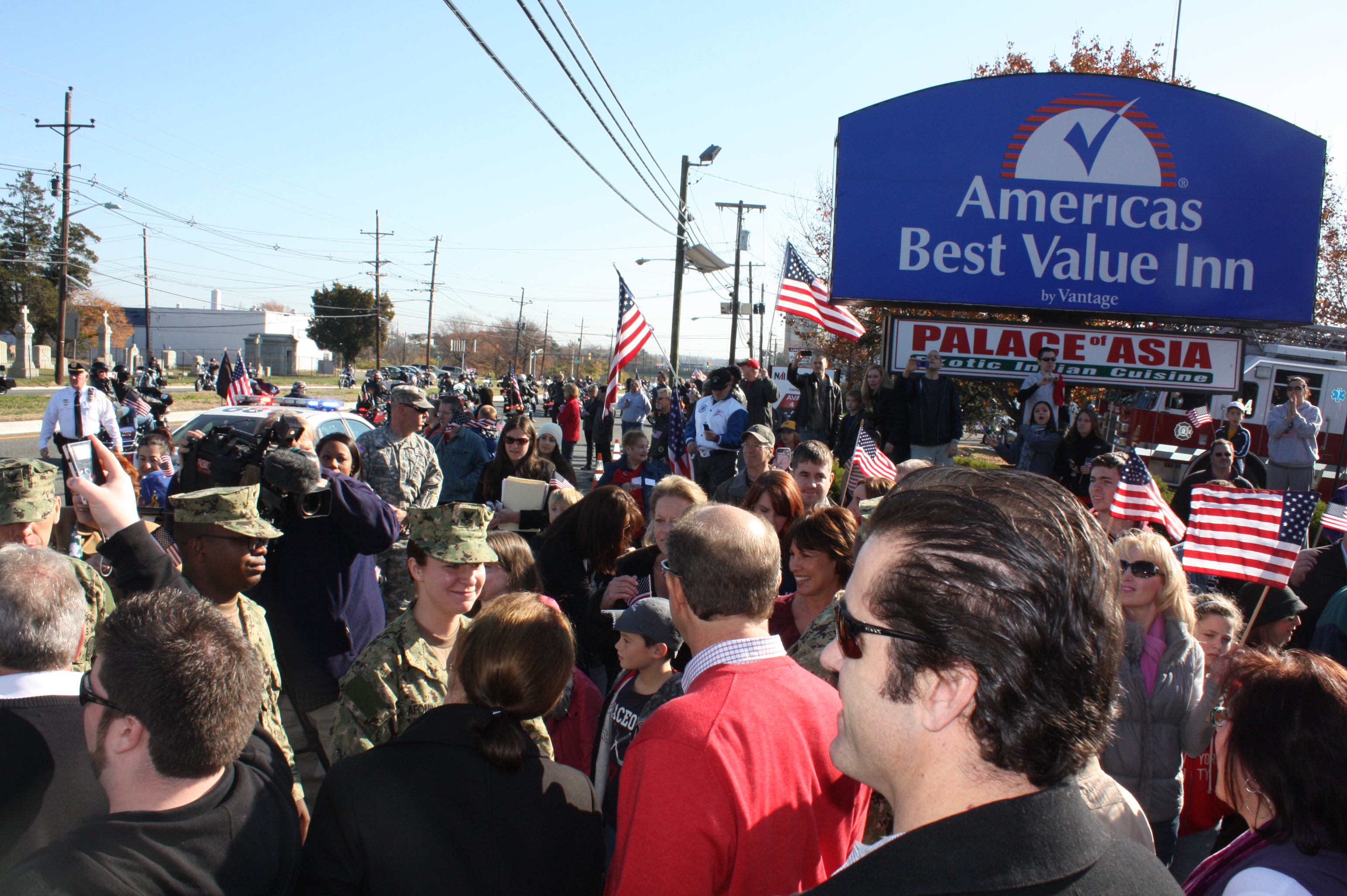 Troops Thanksgiving 7